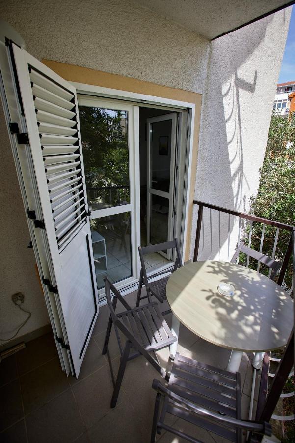 Apartment L&l *